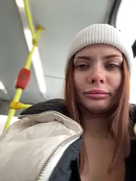 Snapshot of Accole chatting on 6, 2, 2025 Accole online show from 6, 2, 2025