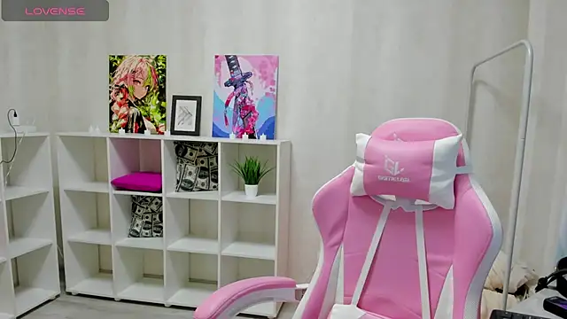 Stacey Brown online show from 5, 12, 2024