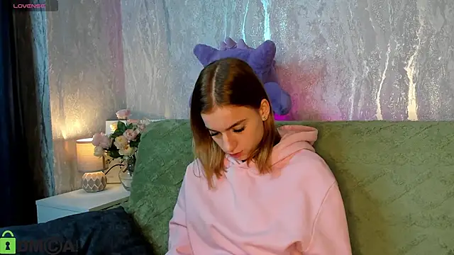 Stacey Brown online show from 19, 12, 2025