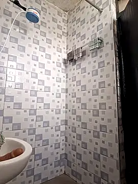 Petite 254 online show from 9, 1, 2026