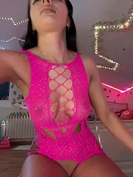 SelenaBee online show from 19, 2, 2026