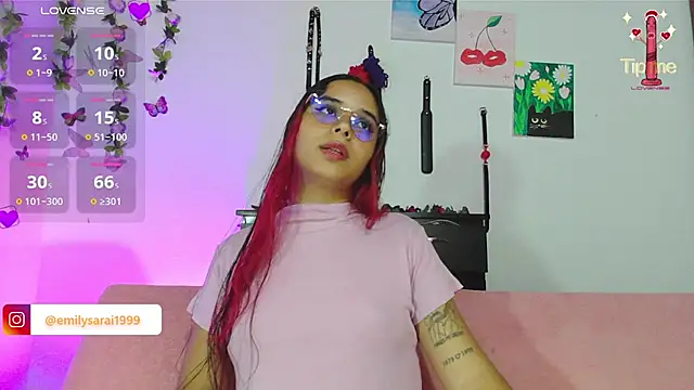 Snapshot of EmilyMeoww chatting on 22, 3, 2025 EmilyMeoww online show from 22, 3, 2025