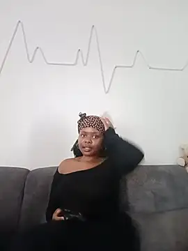 Snapshot of mariecruise chatting on 24, 6, 2026 mariecruise online show from 24, 6, 2026