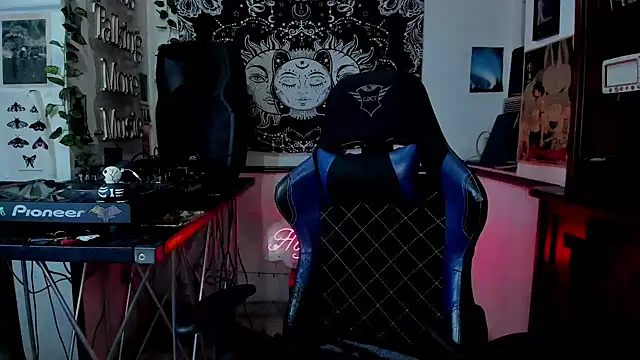 Snapshot of Demongirl6666 chatting on 11, 1, 2025 Demongirl6666 online show from 11, 1, 2025