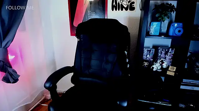 Snapshot of Demongirl6666 chatting on 4, 3, 2026 Demongirl6666 online show from 4, 3, 2026