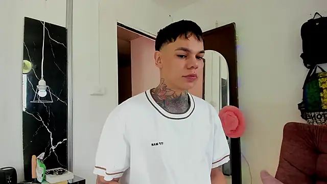 Jordyrodriiguez online show from 7, 11, 2025