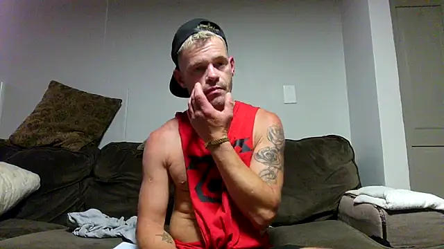 Snapshot of FrankieKentucky chatting on 4, 8, 2026 FrankieKentucky online show from 4, 8, 2026