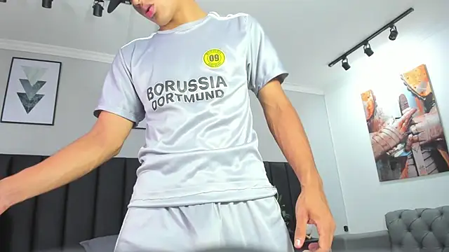 ANGEL NICOLAS online show from 12, 1, 2025