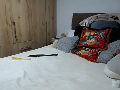 Sweeetness Milf online show from 30, 12, 2024