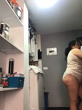 Sweeetness Milf online show from 20, 2, 2025