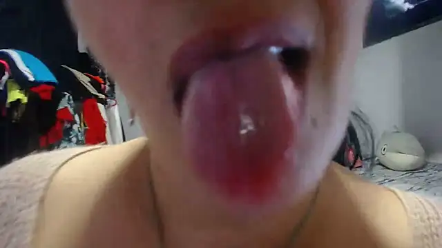 Sweeetness Milf online show from 25, 2, 2025