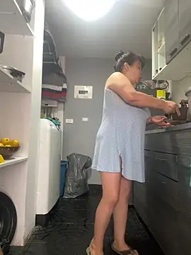 Sweeetness Milf online show from 14, 9, 2025