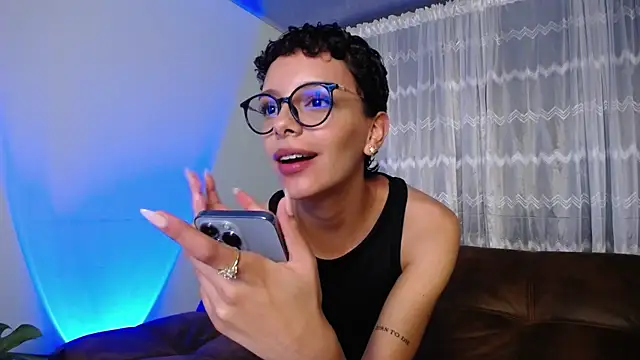 peyton golden1 online show from 6, 3, 2025