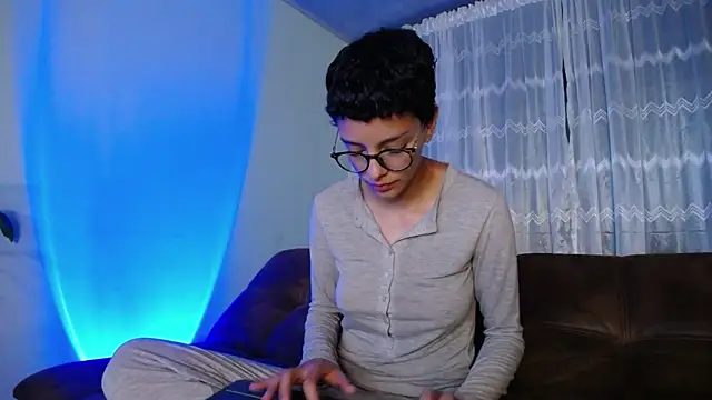 peyton golden1 online show from 19, 3, 2025