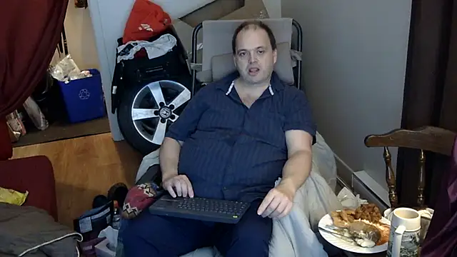 caressonnousxh online show from 5, 12, 2025