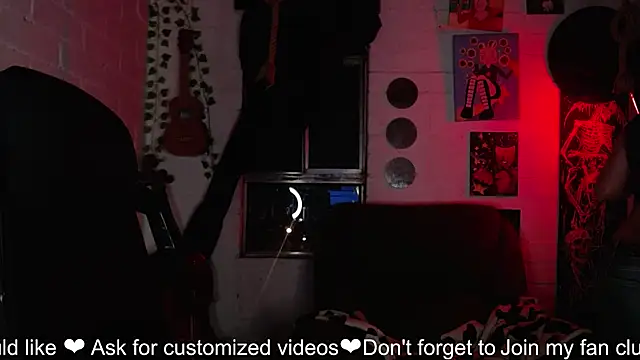 NEXT DOOR GIRL  online show from 31, 1, 2025