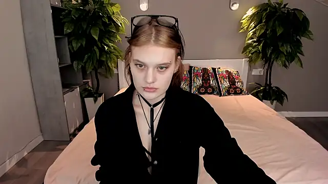CandyBooms  online show from 24, 9, 2025