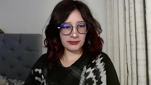 mariana124- online show from 2, 1, 2025