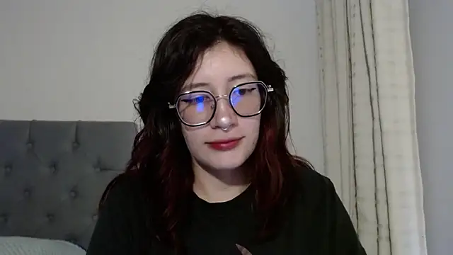 mariana124- online show from 11, 1, 2025