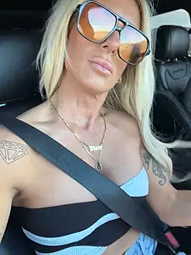 blondiluvsanal online show from 6, 4, 2026