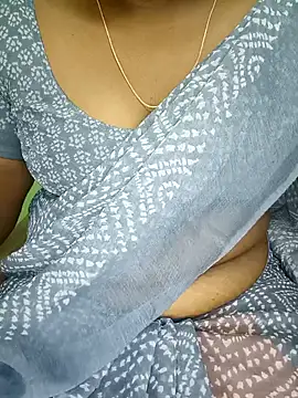 Snapshot of tamil_subha69 chatting on 22, 12, 2024 tamil subha69 online show from 22, 12, 2024