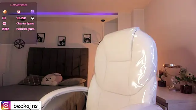 Beck jones online show from 8, 11, 2025