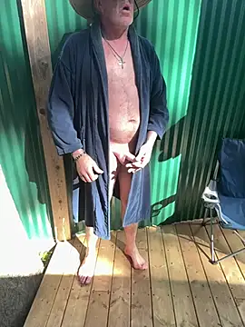 Snapshot of twist699 chatting on 9, 4, 2026 twist699 online show from 9, 4, 2026