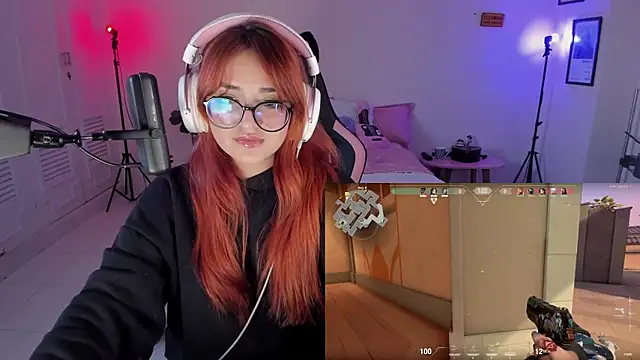 SweetJennaa online show from 1, 2, 2025