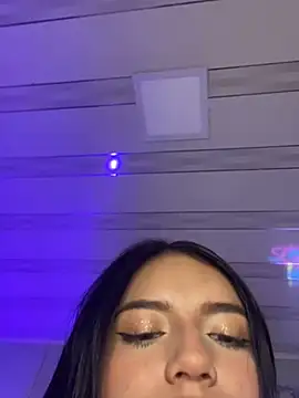 emy bonita1 online show from 15, 12, 2024