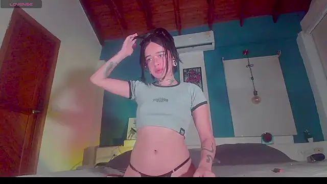 ariana-white- online show from 29, 10, 2025