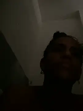Snapshot of AlexaWarner chatting on 20, 5, 2026 AlexaWarner online show from 20, 5, 2026
