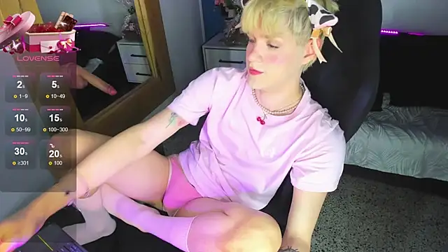 VladHellsing4 online show from 18, 12, 2025