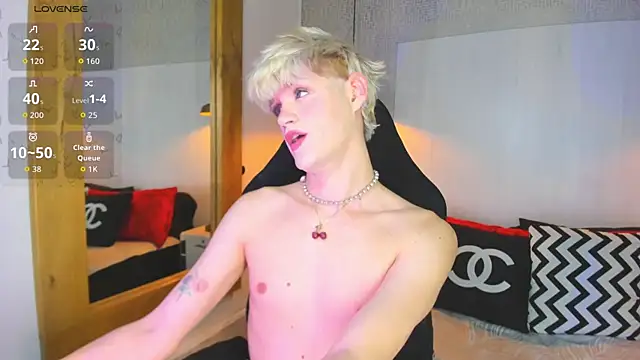 Snapshot of VladHellsing4 chatting on 8, 2, 2026 VladHellsing4 online show from 8, 2, 2026