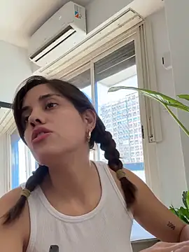 SaraLatinayPrimiciax online show from 15, 1, 2025