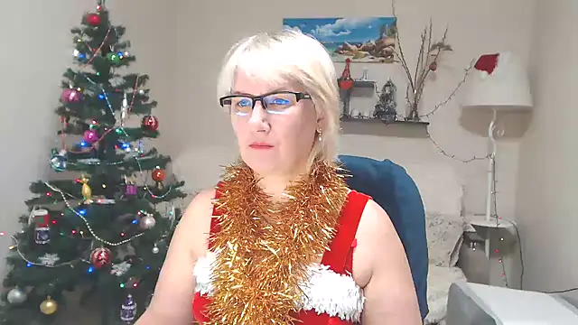Snapshot of FleurMays chatting on 26, 12, 2024 FleurMays online show from 26, 12, 2024