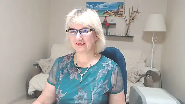 Snapshot of FleurMays chatting on 7, 2, 2025 FleurMays online show from 7, 2, 2025