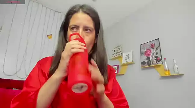 kathina giraldo online show from 1, 2, 2025