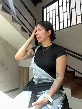 SofiaG  online show from 31, 1, 2025