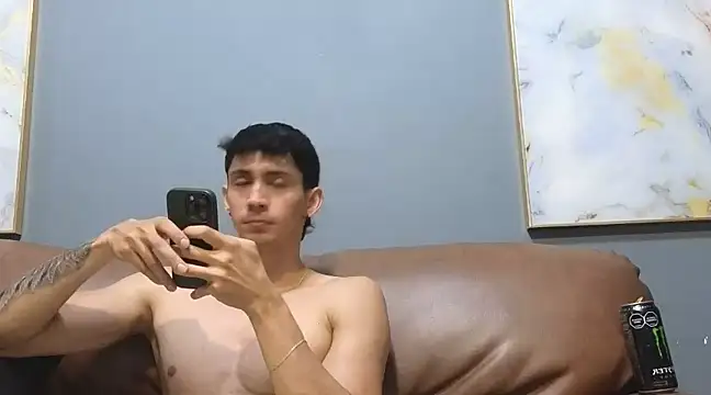 OliverBennet online show from 7, 12, 2024