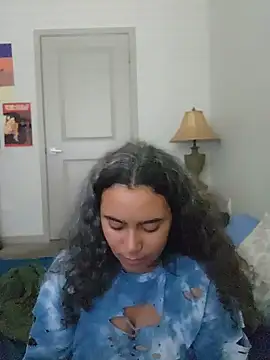 Snapshot of cinnaminnie chatting on 1, 6, 2026 cinnaminnie online show from 1, 6, 2026