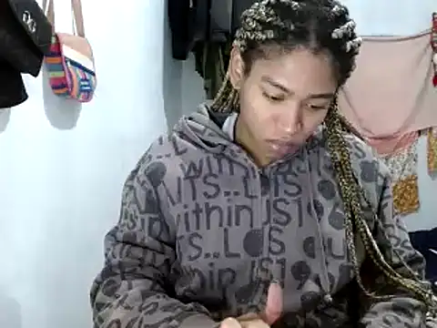 Snapshot of miriam775 chatting on 14, 2, 2025 miriam775 online show from 14, 2, 2025