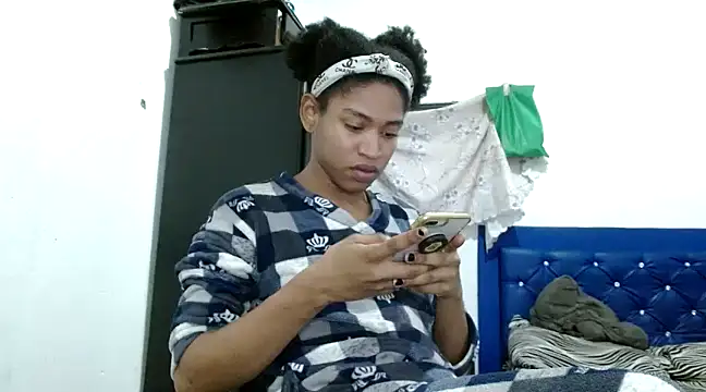 Snapshot of miriam775 chatting on 21, 3, 2025 miriam775 online show from 21, 3, 2025