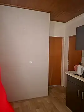 Jujuicy 97 online show from 24, 12, 2024