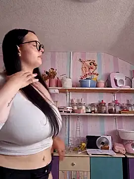 Snapshot of Jujuicy_97 chatting on 1, 6, 2026 Jujuicy 97 online show from 1, 6, 2026