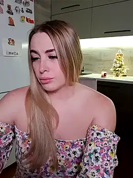 Cute Hot Alice online show from 26, 12, 2024