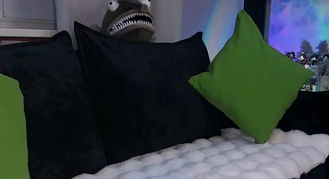 KiraLiLime online show from 12, 3, 2026