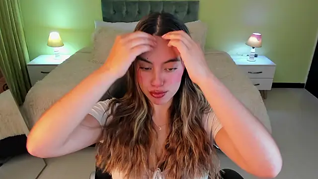  Charlotte evans 1 online show from 4, 2, 2026