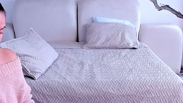 BridgetRodriguez online show from 23, 1, 2025