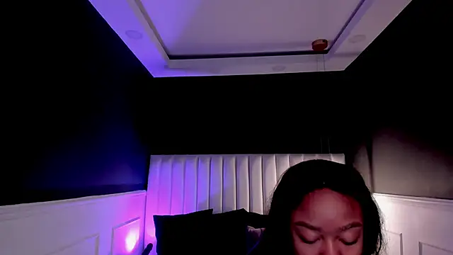 Snapshot of mia_schwarz chatting on 24, 4, 2026 mia schwarz online show from 24, 4, 2026
