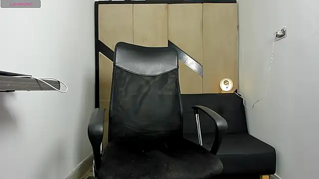 danielclarton1 online show from 2, 2, 2025